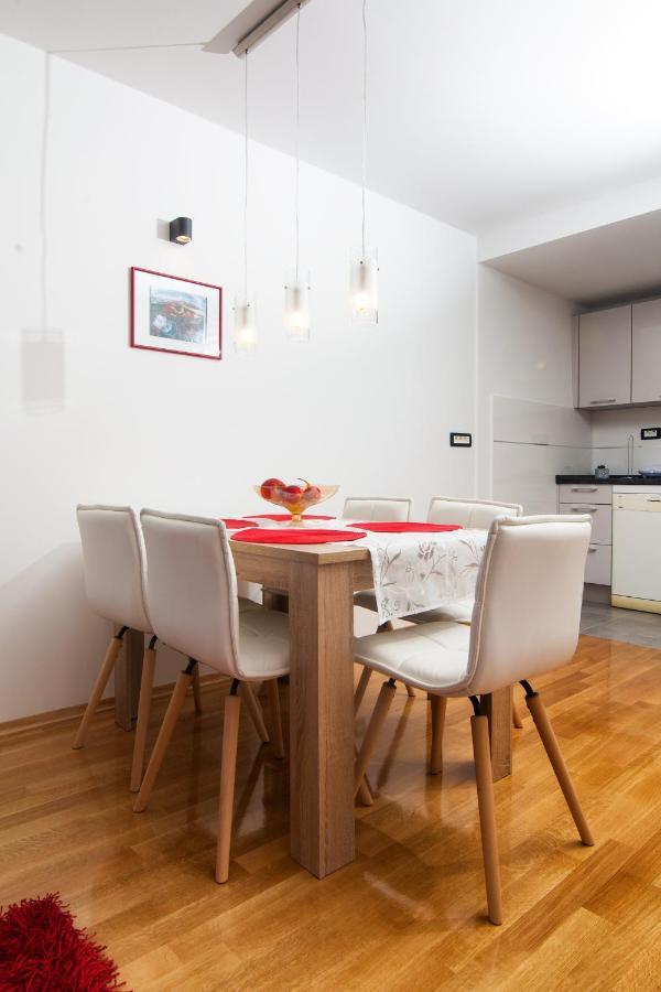 Apartment Zoi Spalato Esterno foto