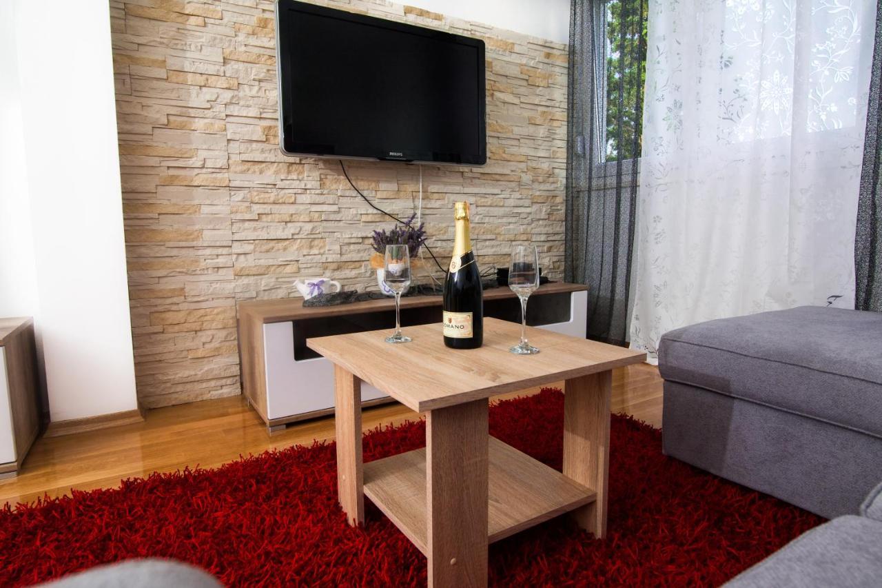 Apartment Zoi Spalato Esterno foto